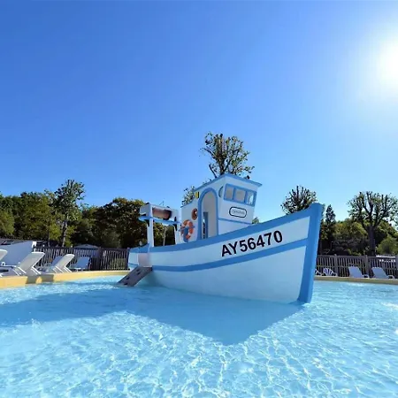 4 Etoiles - Piscine - Eeiaee