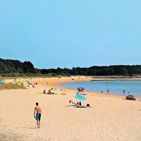 4 Etoiles - Piscine - Eeiaee Kamp alanı